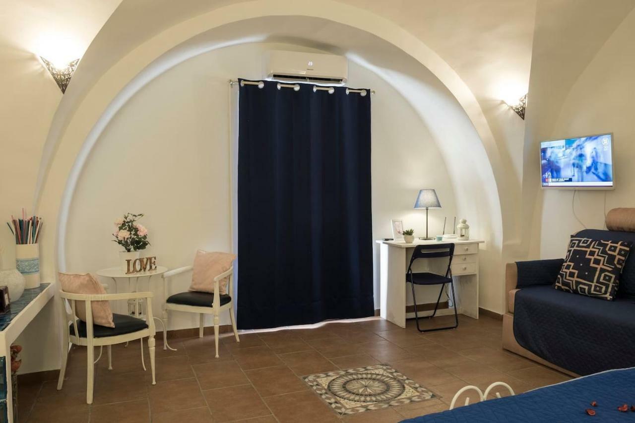 Little House Napoli Apartment Exterior photo